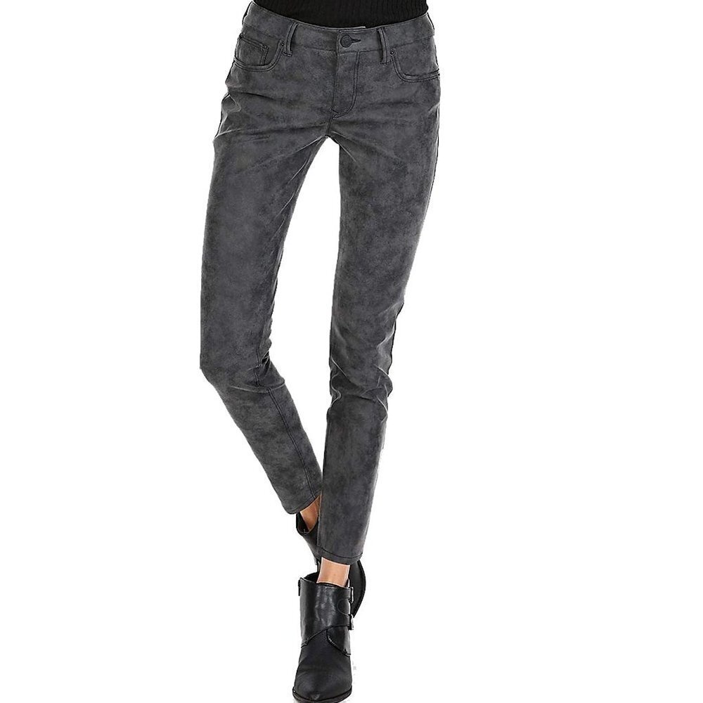 NWT! Express Women's Mid Rise Faux Suede Ankle Legging Jeans - Multiple 🩷